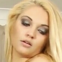 Сем Боуден Оголені