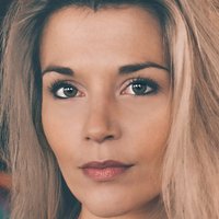 Сара Бонрепо Оголені