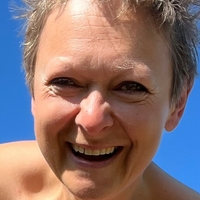 СелфКеа Агнес Оголені