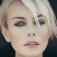 Северія Янускойте Оголені