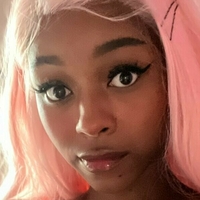 Скайлар Еліз Оголені