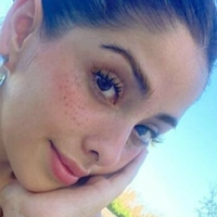 Софія Гомес Оголені