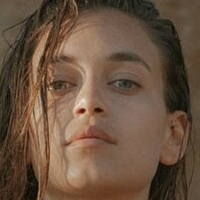 Сонні Сан Оголені