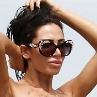 Сорая Вучелич Оголені