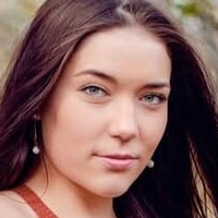 Тамсін Гілтон Оголені