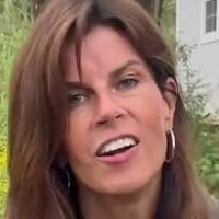 Мері Берк Оголені