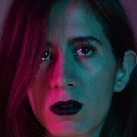 Тоні Сістос Оголені