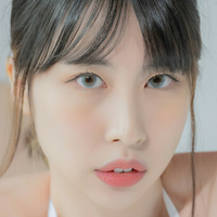 ухьє 유혜 Оголені