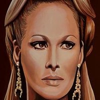 Урсула Андресс Оголені