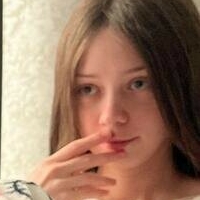Вікторія Льюїс Оголені