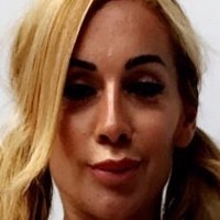 Вікторія Ломба Оголені