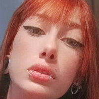 Вебпірієте Оголені