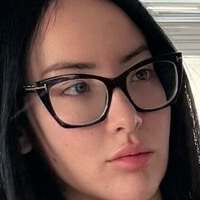 Во Александра Оголені