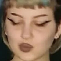 ВОЕФУЛЛІ Оголені