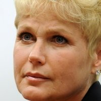Ксюша Менегель Оголені