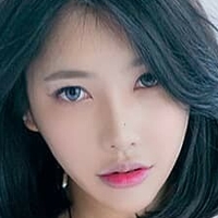 Юн Черрі 윤체리 Оголені